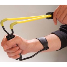 LANCE PIERRE A 2 ELASTIQUES+RECEPTACLE EN CAOUTCHOUC ET PLASTIQUE JAUNE NOIR