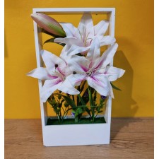 FLEURS DE LYS ARTIFICIELLES B054  AVEC CADRE  BLANCHES